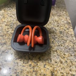 Powerbeats Pro 1 (beats/wireless earbuds) gen 1 