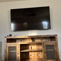 Entertainment Center Entertainment center