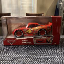 Rare 2006 Disney Pixar Cars Lightning McQueen Rust-Eze 1:24 Scale Die Cast