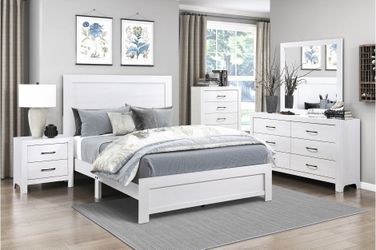 4pieces bedroom set (Queen bed, Dresser, Mirror and one Night Stand)