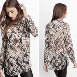 Vince Basketweave 100% Silk Button Down Abstract Printed Blouse Size 8  