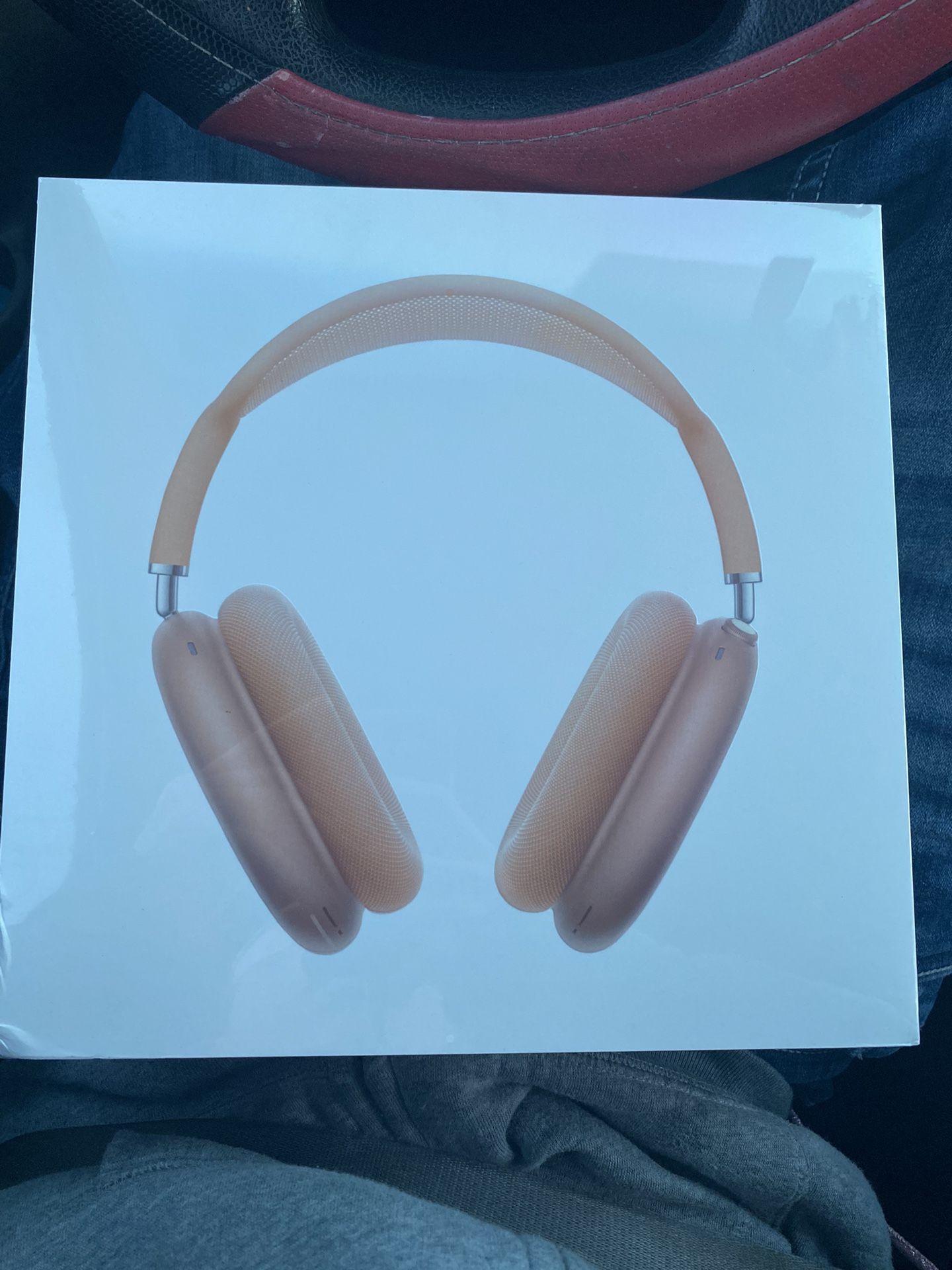 AirPod Maxes