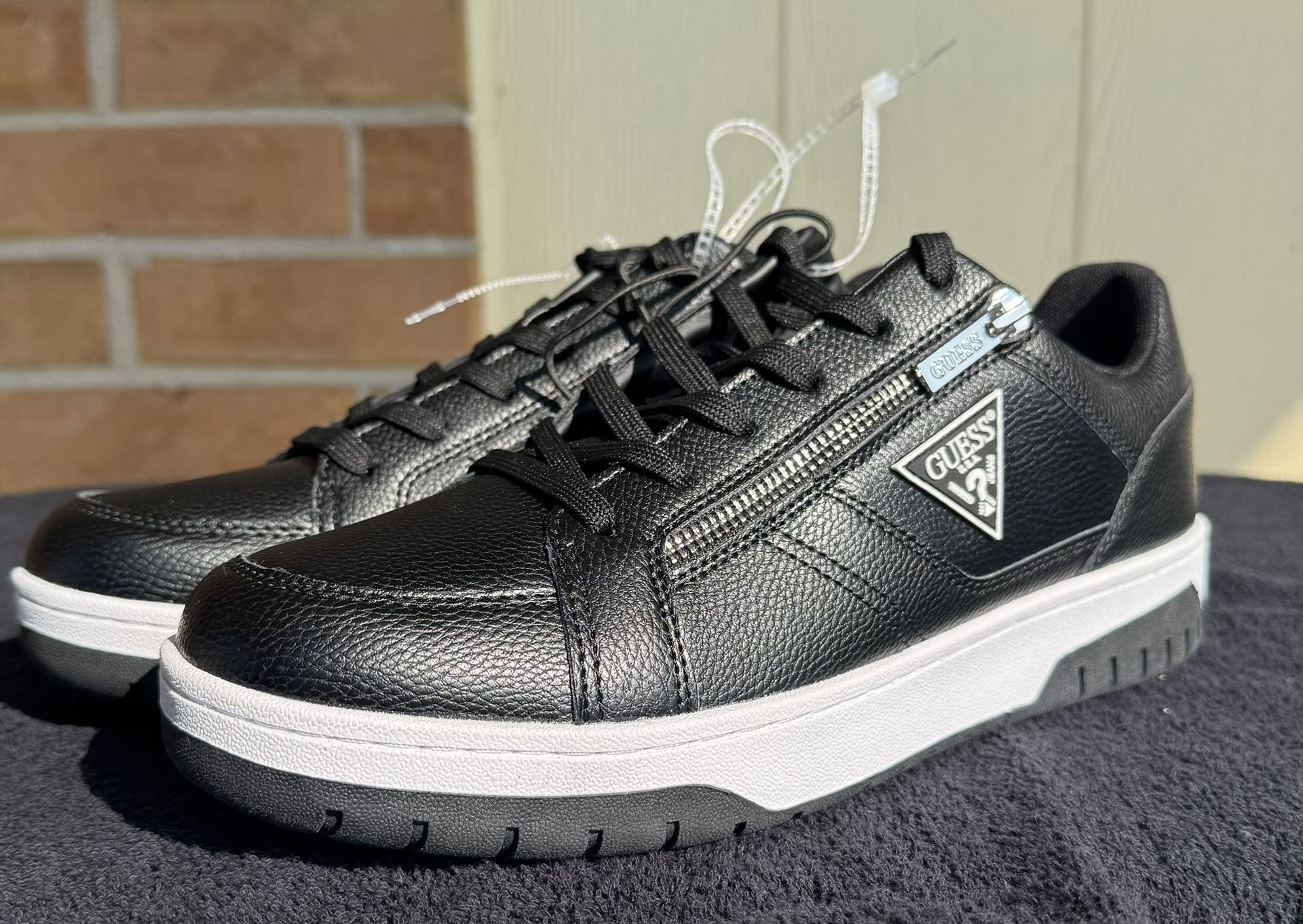 Men’s Guess Black Shoes – Size 9.5 (Brand New, No Box)
