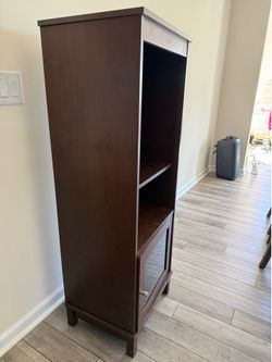 Storage shelf