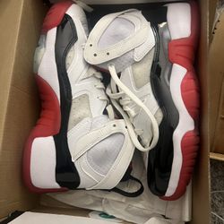 Jordan Jump man Size 6 Barely Worn 