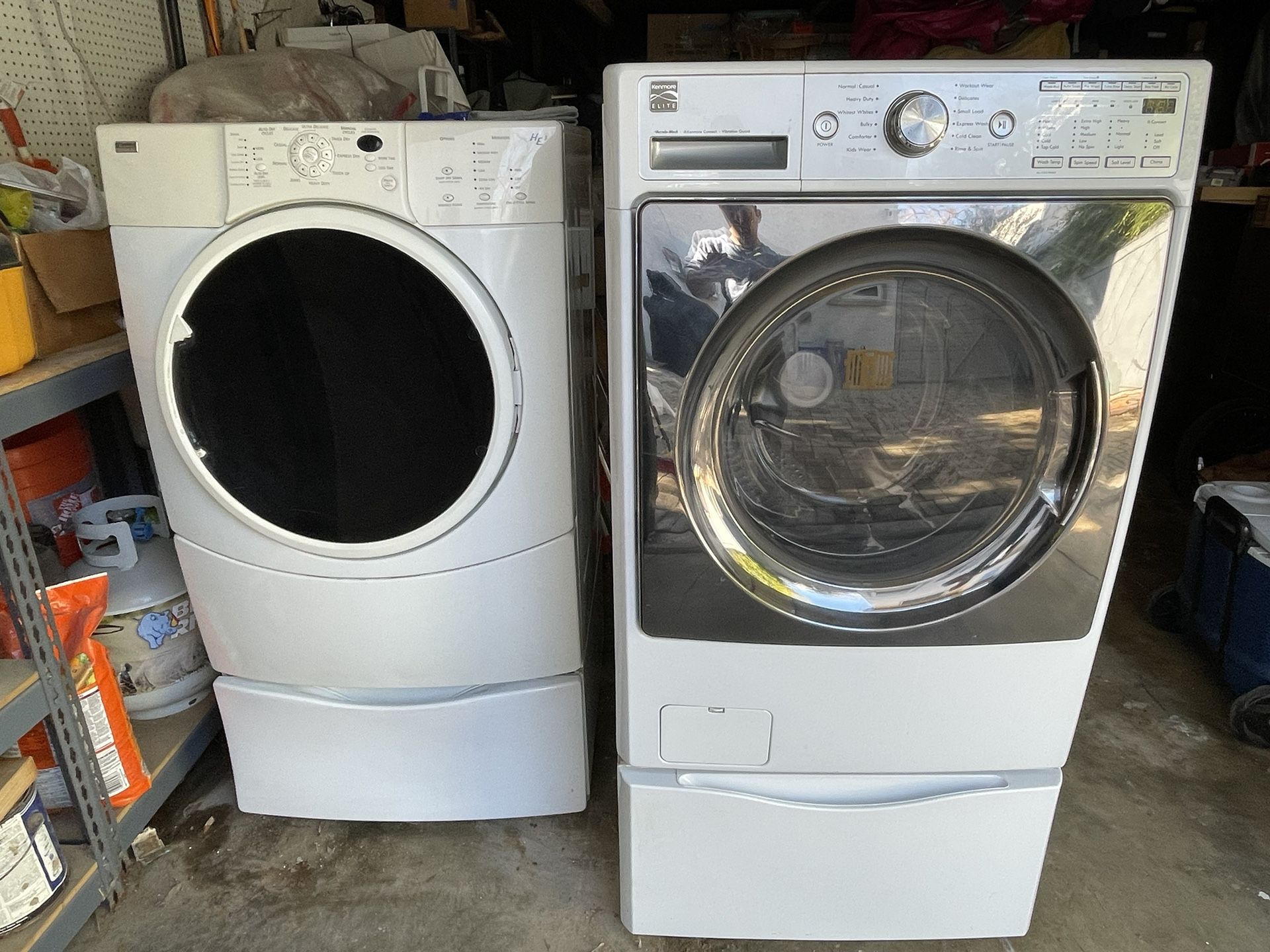Kenmore elite Washer/Dryer W/pedestals