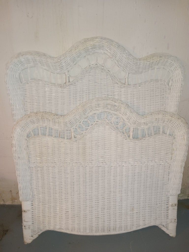 Twin Bed Frame And Bedroom Set