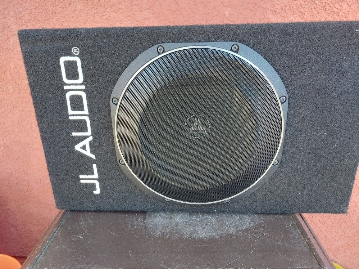 ONE SPEAKER UNA BOSINA JL AUDIO AMPLIFICADOR INTEGRADO