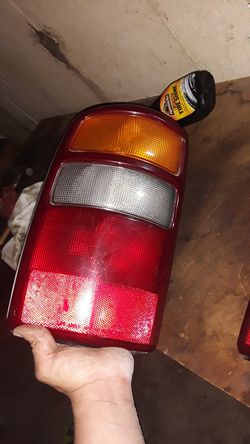 2002 chevy tahoe tail lights