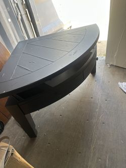 Corner Table 