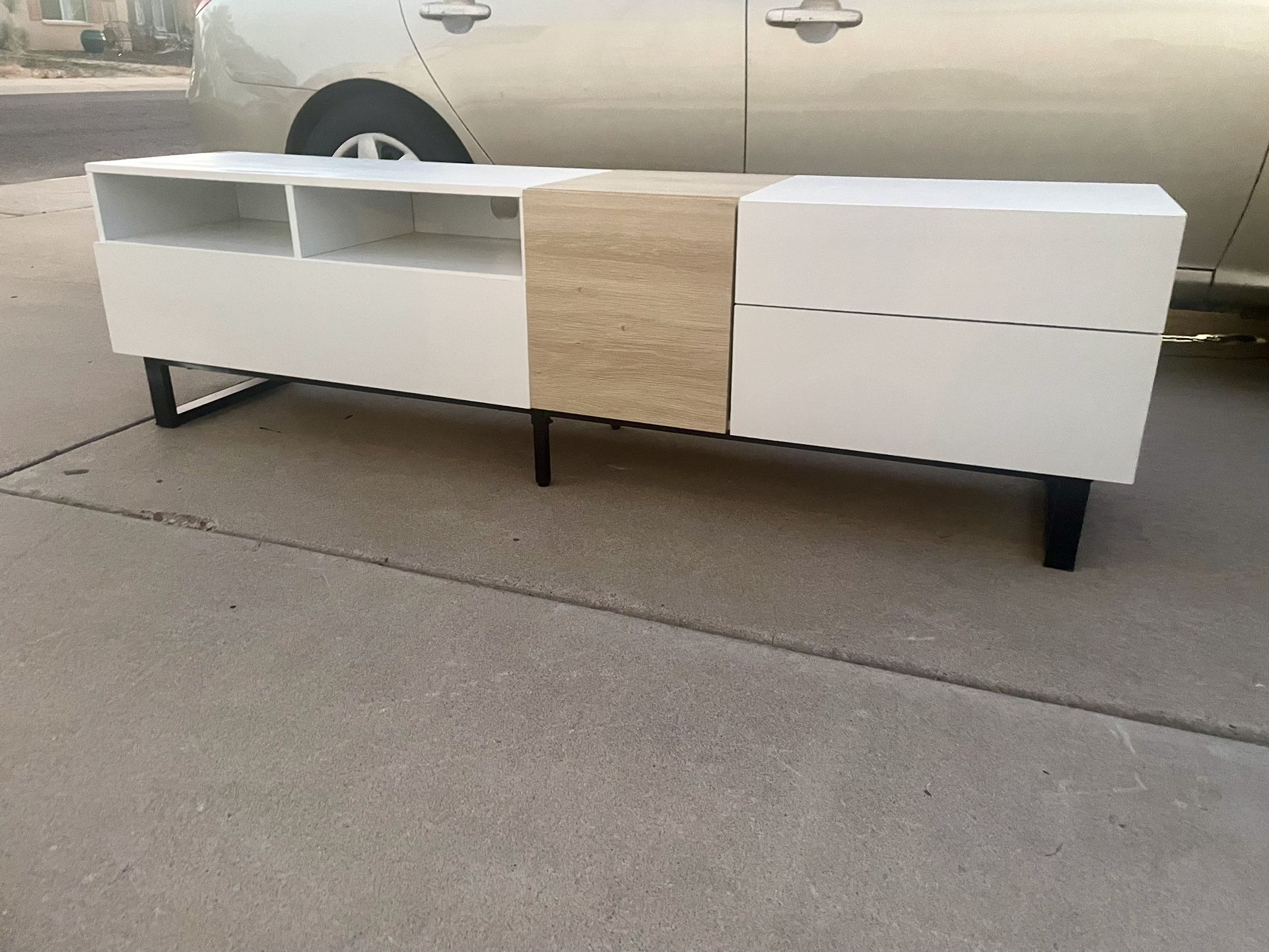 Nice Long 70” Low Profile Mid Century Modern Style Console Table on Metal Base