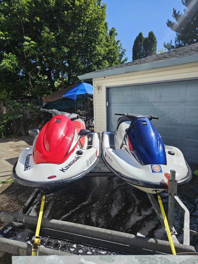 2 JETSKI KAWASAKI