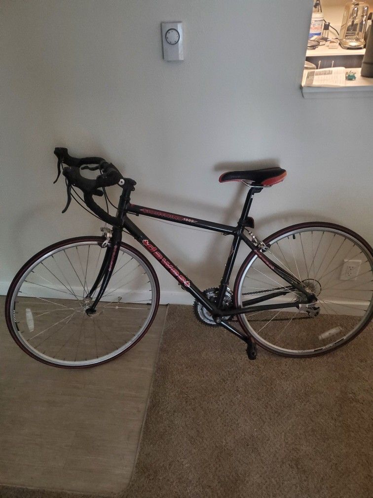 Dawes Lightning 1000 Road Bike