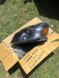Faro izquierdo para Nissan Altima 2006