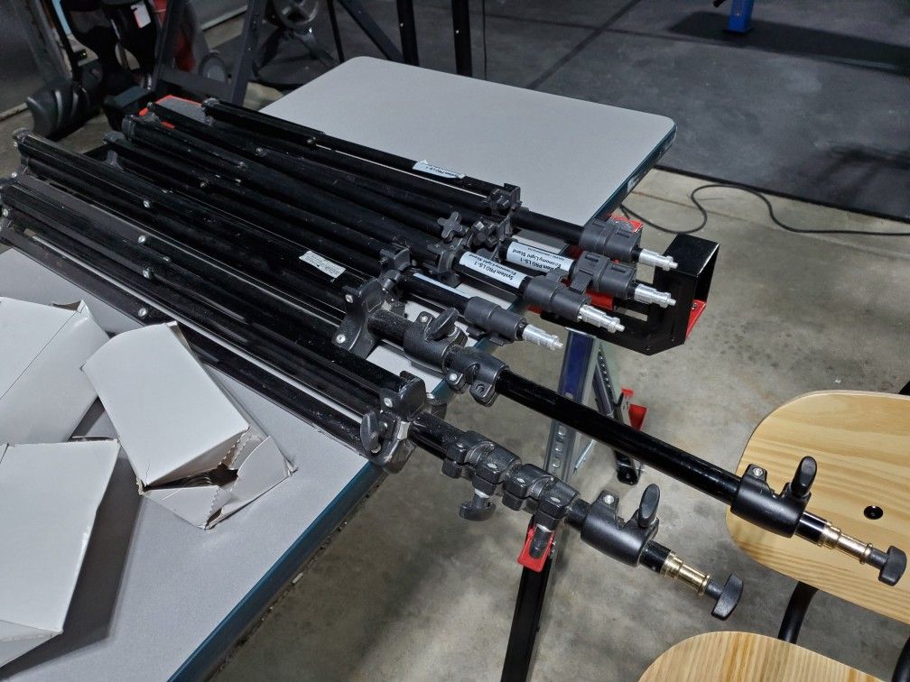 Multiple Tripods 6 In Total