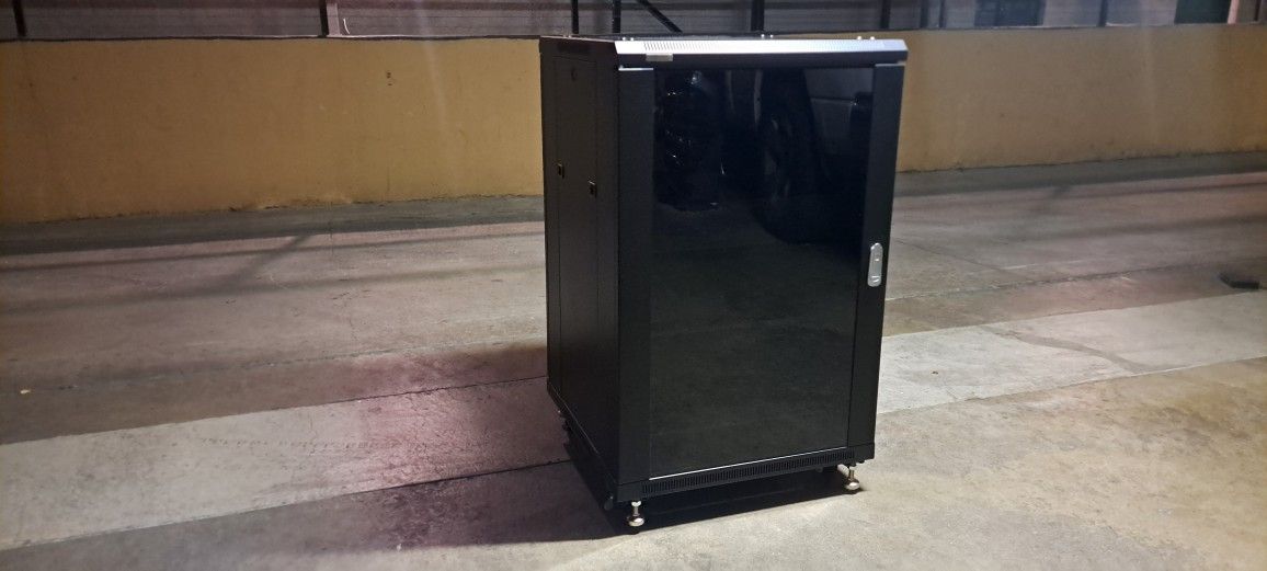 OminMount RE 18 AV Rack Comes with cooling fan And Locking Glass Door