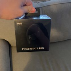 POWERBEATS PRO brand new, newest model