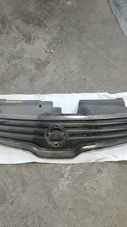 2009 Nissan altima grill