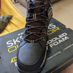 Botas Sketchers Size 12.