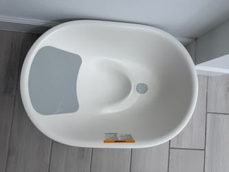 Lalo Baby Bathtub