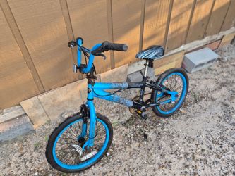 30$$ 18 INCH KIDS BIKE 30$$