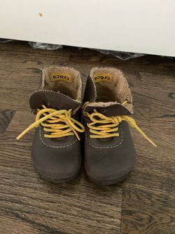 Crocs kids shoes size8-9