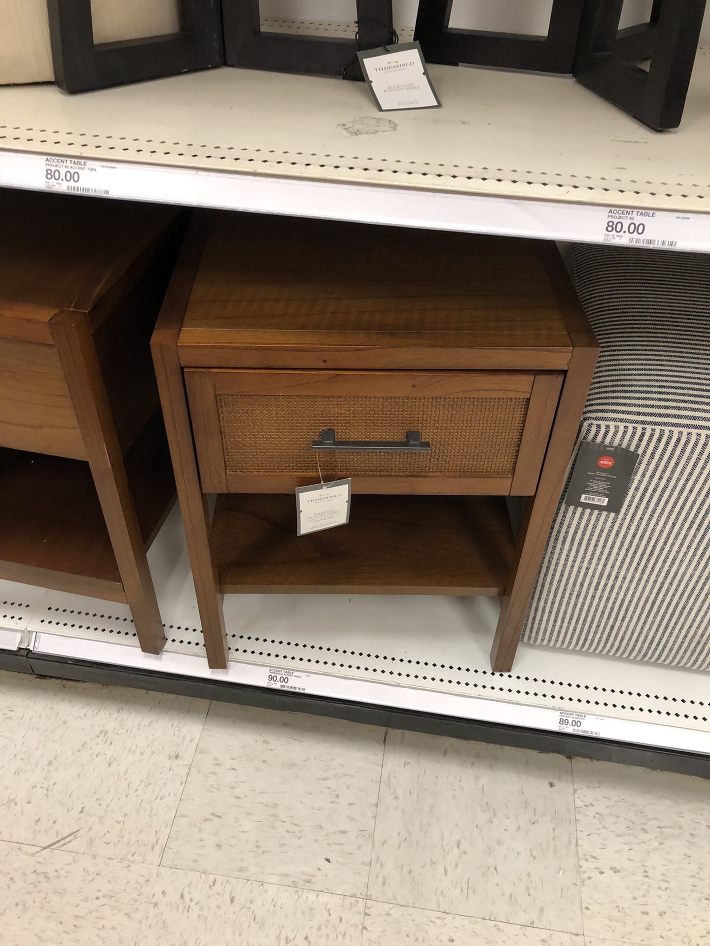 Target warwick 2024 accent table