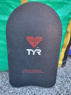 TYR Classic Kickboard