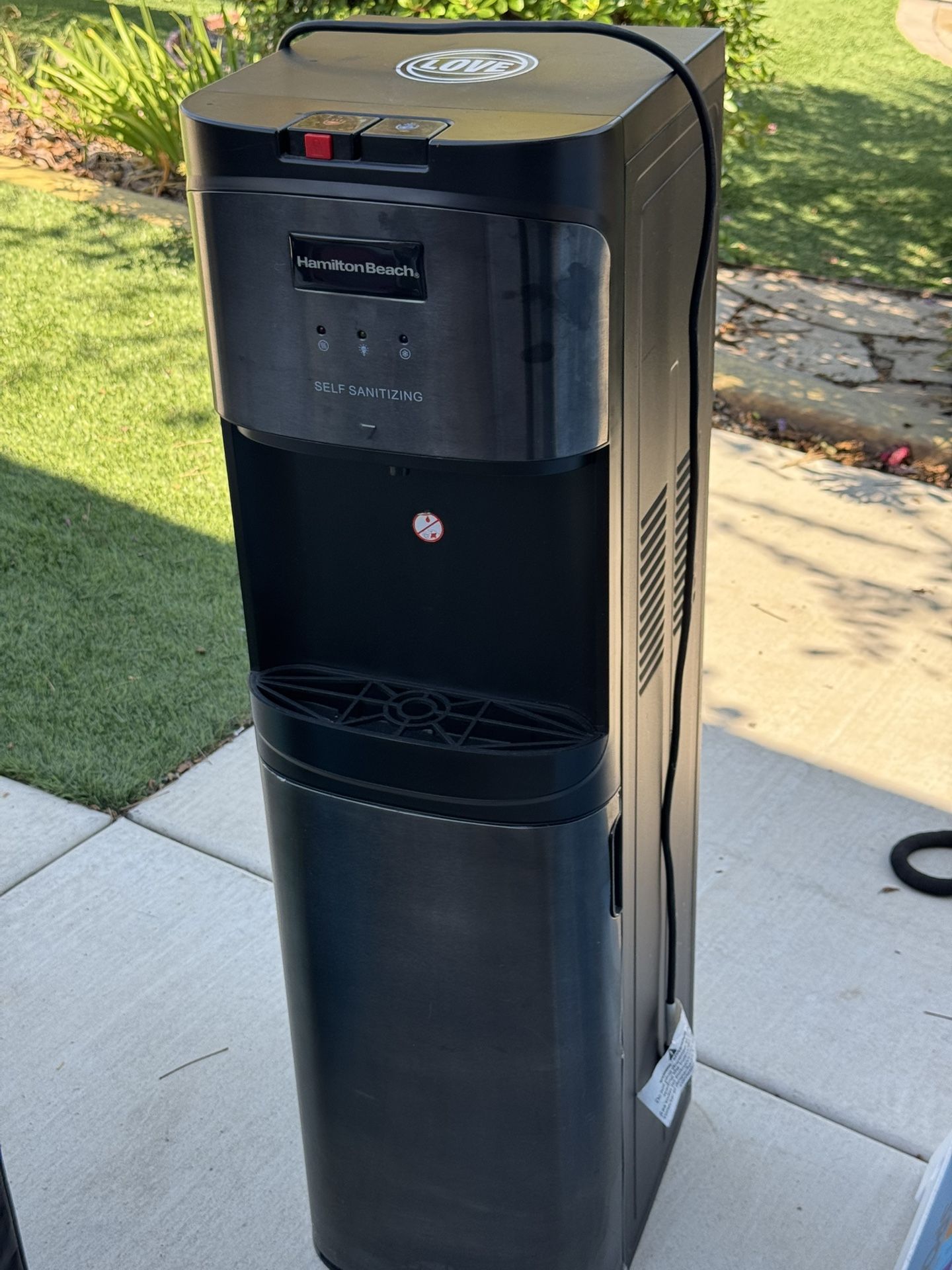 Water Dispenser 