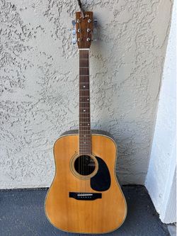 Vintage Fender model F65 Dreadnought Acoustic Guitar