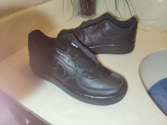 Black Air F Used No Box Size 4 Y