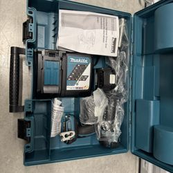 Cordless Hammer Drill Kit (New) 