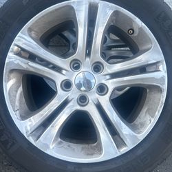 17 inch Dodge charger wheels great condition requires tires