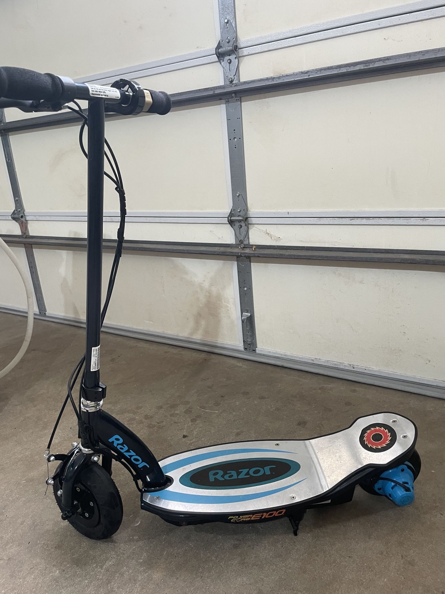 Razor Scooter E100