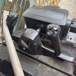 Turtle Beach Full Yoke, Controls, Rudder Pedals & Stand