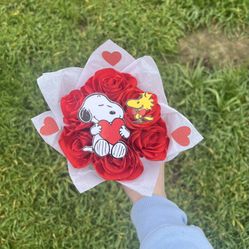 Snoopy Eternal Rose Bouquet 