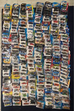 538 Hot Wheels Die-Cast Car Collection