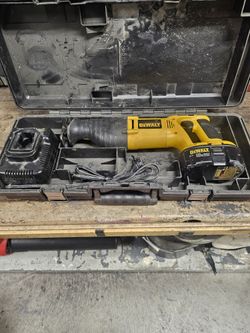 Dewalt Sawzall