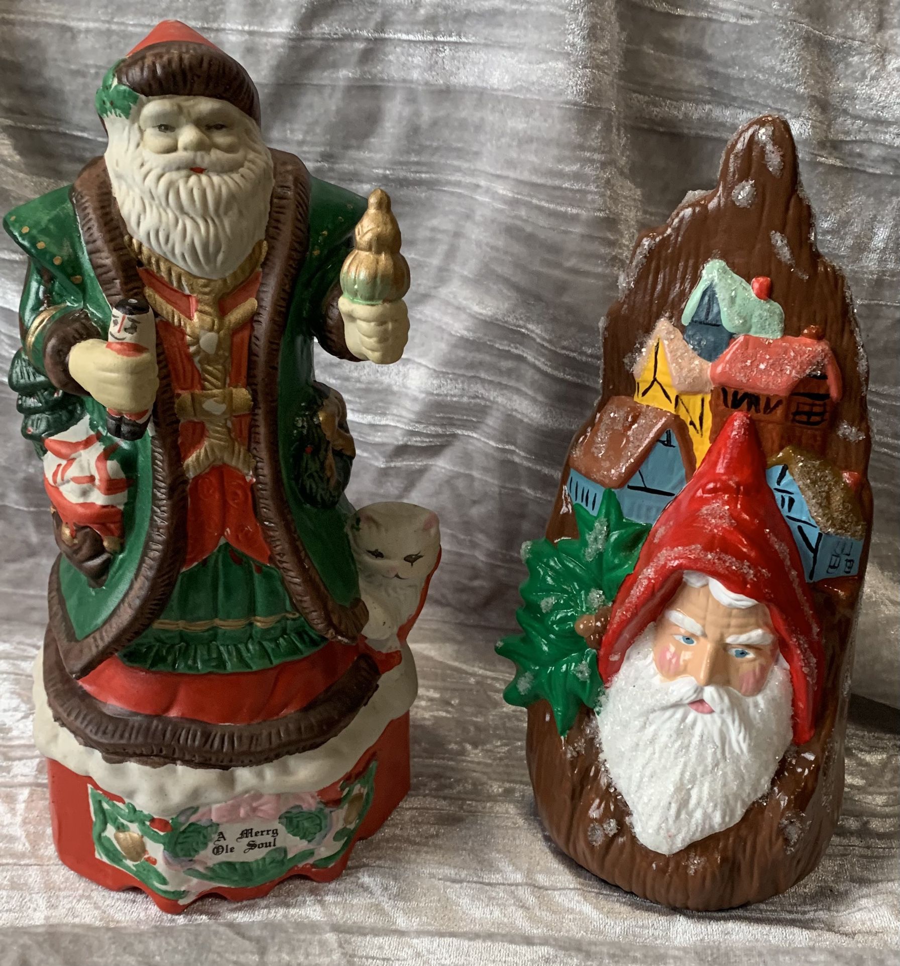 1993 Ol’ St. Nick A Merry Ole Soul Musical Santa & Santa Village Ceramic TESTED