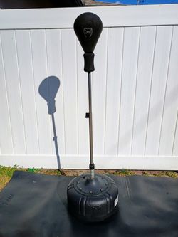 Venum Reflex Bag - Cobra Punching Bag (Adjustable Height)