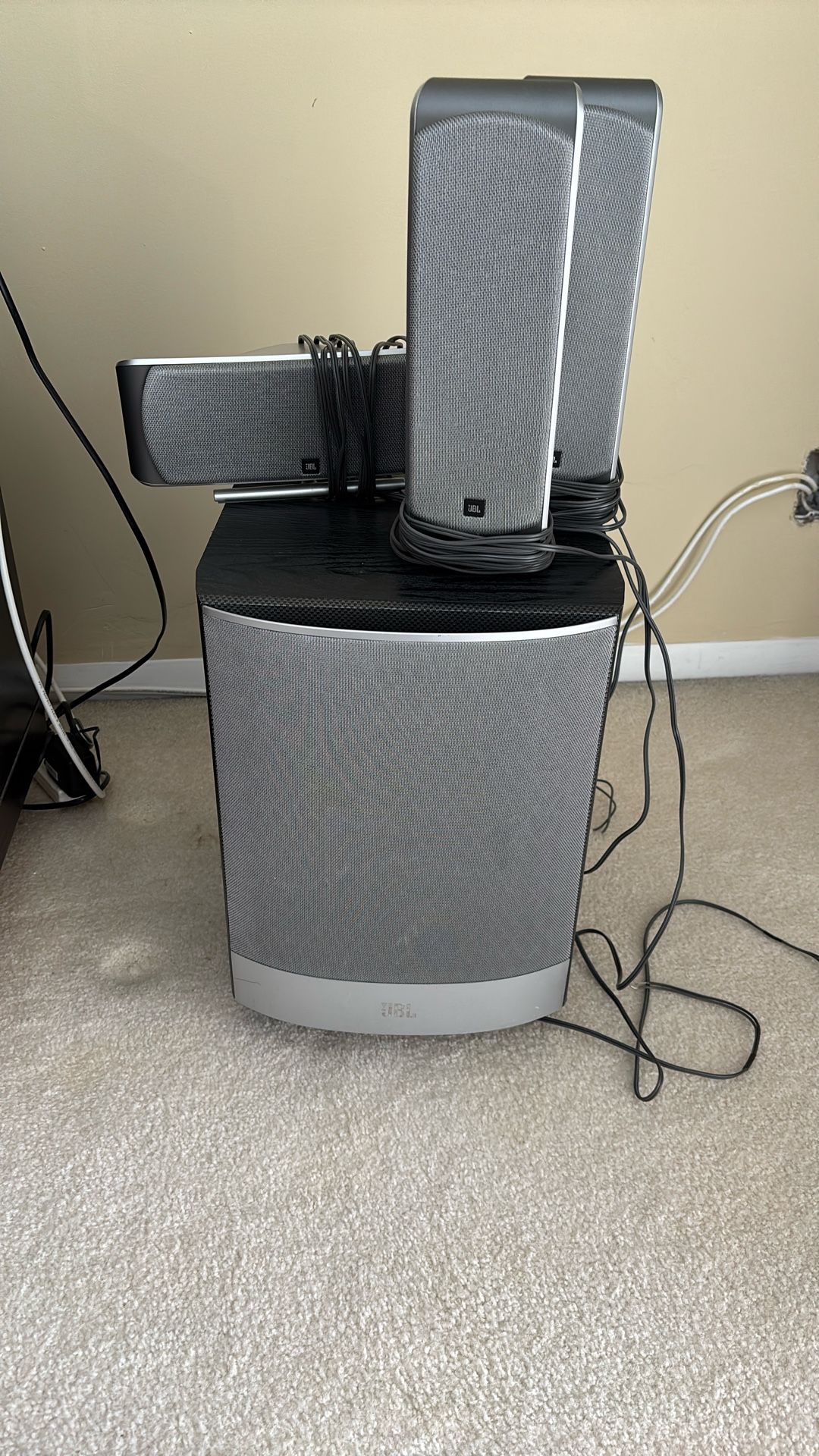 JBL Venue Sub10 SubWoofer and Centerspeakers