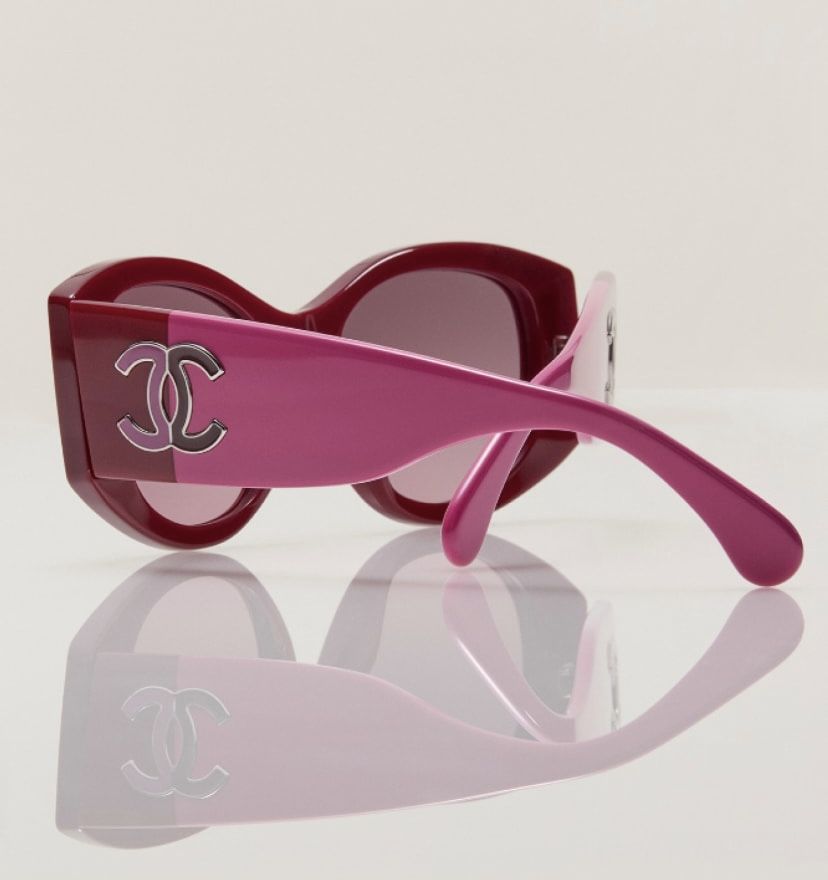 Chanel Red-pink Two tone sunglasses.