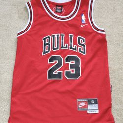 VINTAGE 90S NIKE CHICAGO BULLS JORDAN #23 JERSEY Made in Korea Wmn Sz S