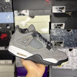 Size 11M - Jordan 4 “Cool Grey” 