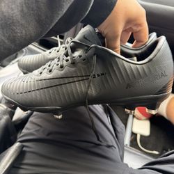 Mercurial Cleats Size 10