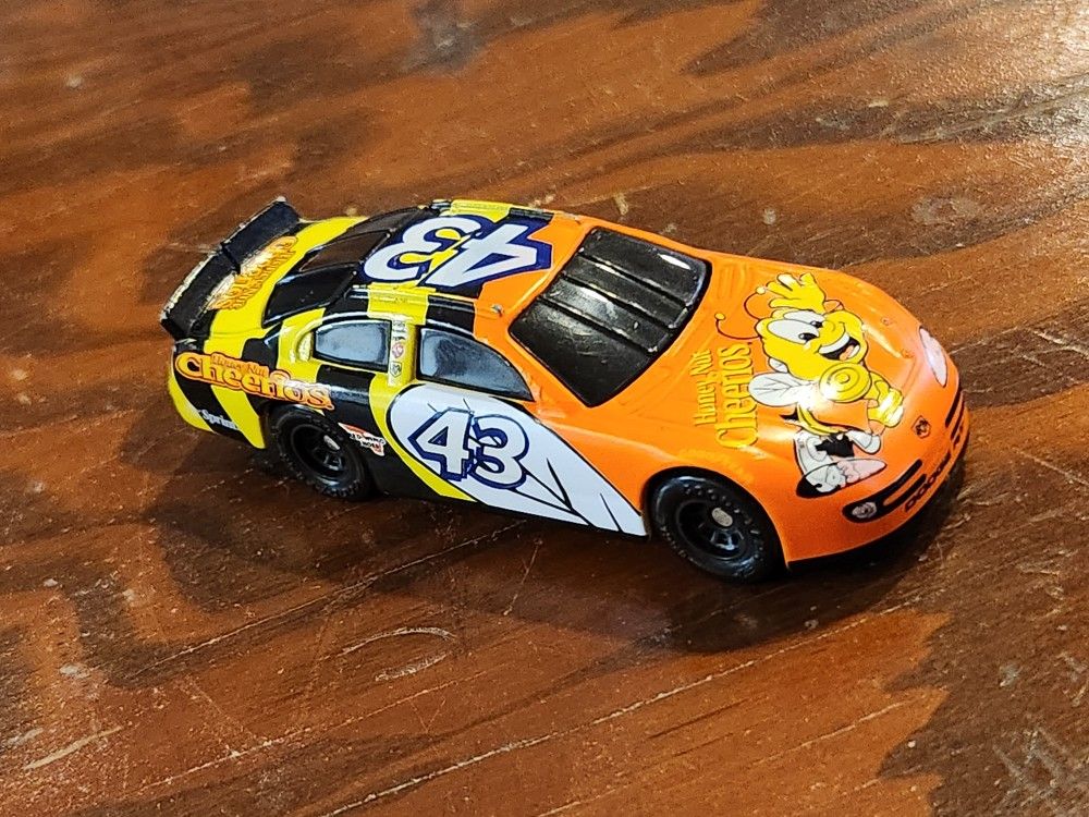Nascar Honey Nut Cheerios Car