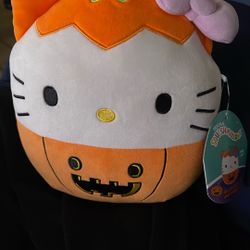 HELLO KITTY PLUSHIE