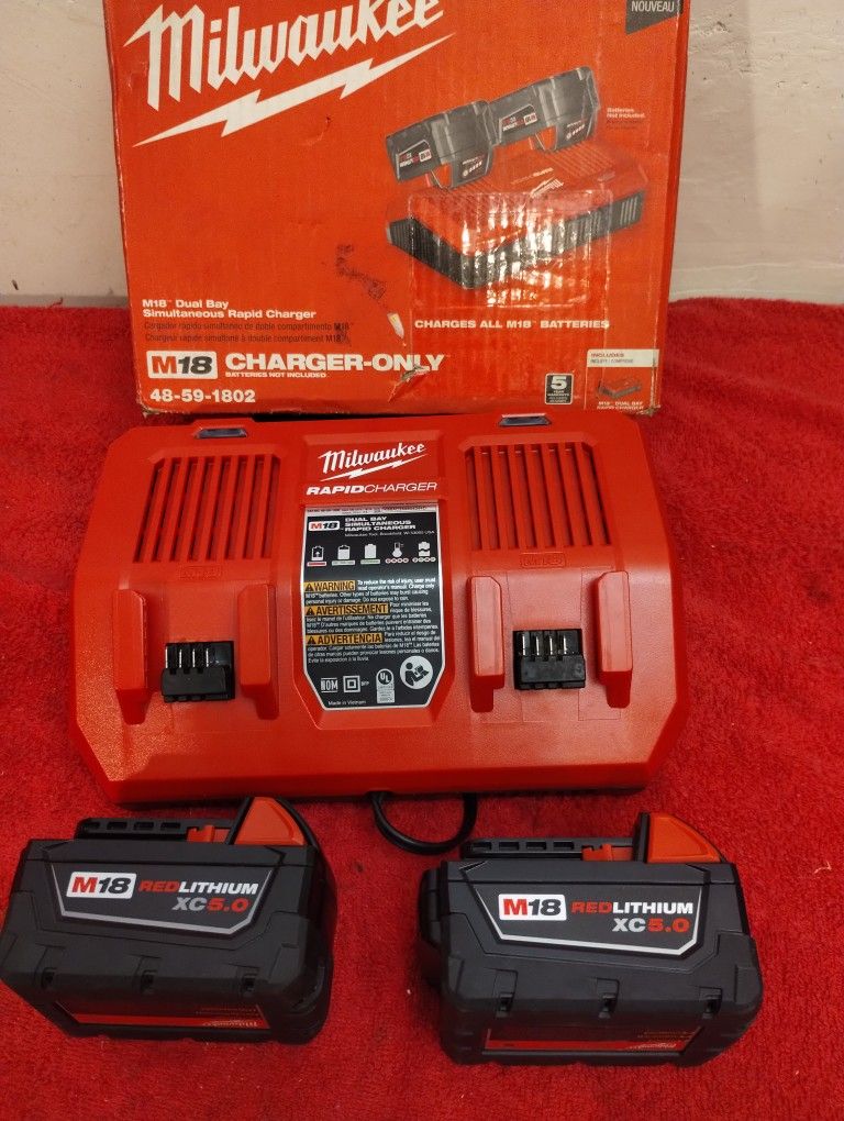 M18 MILWAUKEE Dual Rápid Charger 2 Baterías $$$225