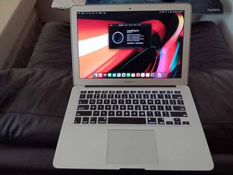 MacBook Air i7 8GB 13.3