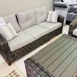 Cloverbrooke Gray 4-Piece Outdoor Conversation Set by Ashley 